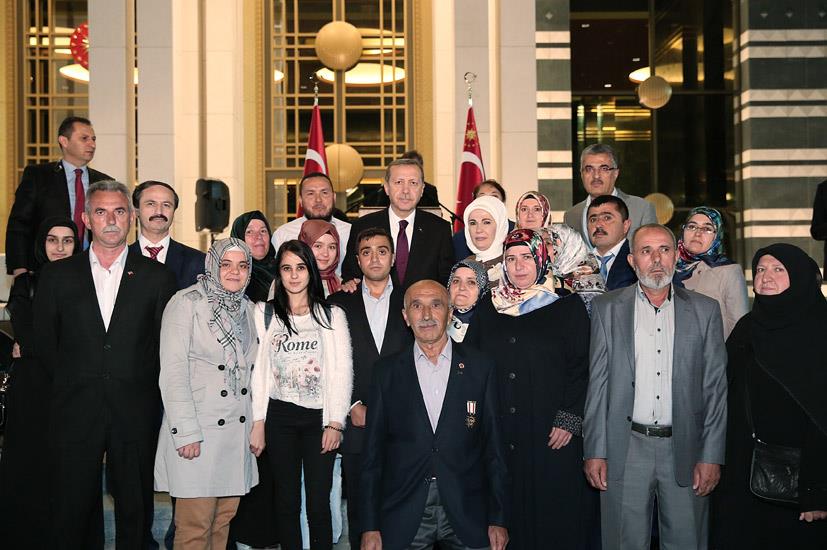 Cumhurbaşkanı Erdoğan, Vatandaşlarla Buluştu